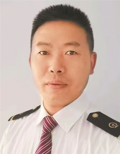 敬业奉献模范候选人凯发app网站全国(图20)