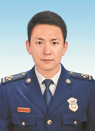 敬业奉献模范候选人凯发app网站全国(图25)